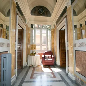 Private In Centro Storico Apartment Rom