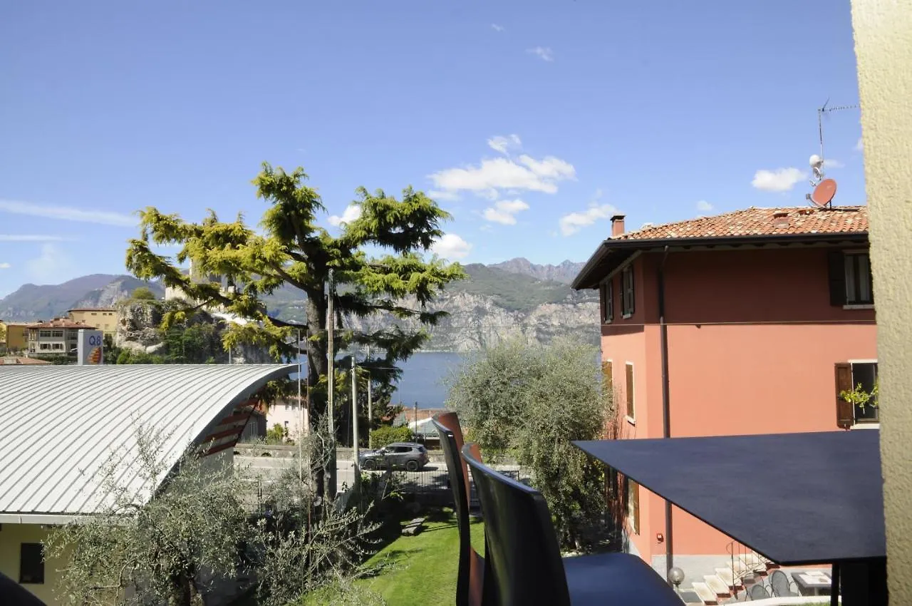 Casa Guarnati Lake View Apartments Malcesine