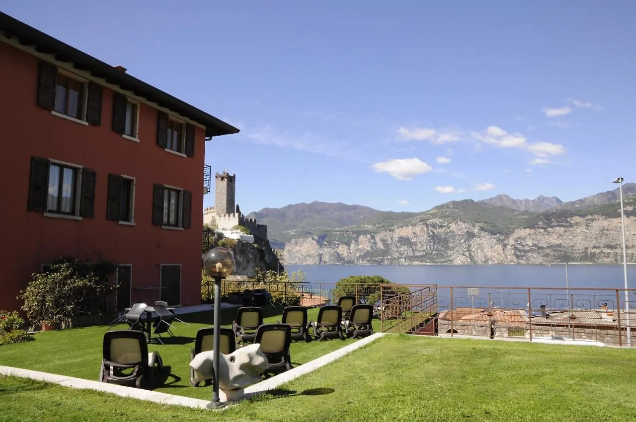 Casa Guarnati Lake View Apartments Malcesine
