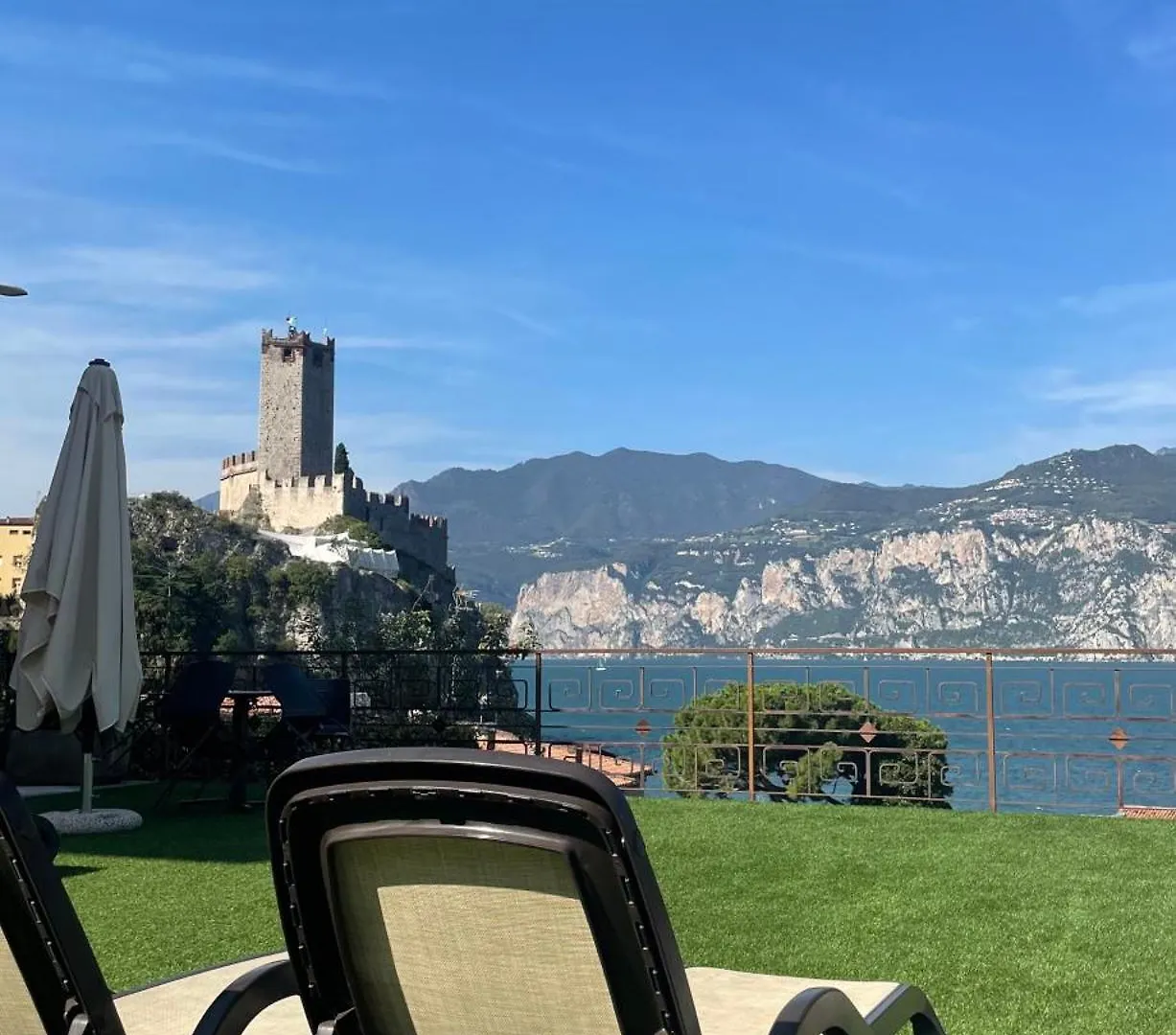 Casa Guarnati Lake View Apartments Malcesine