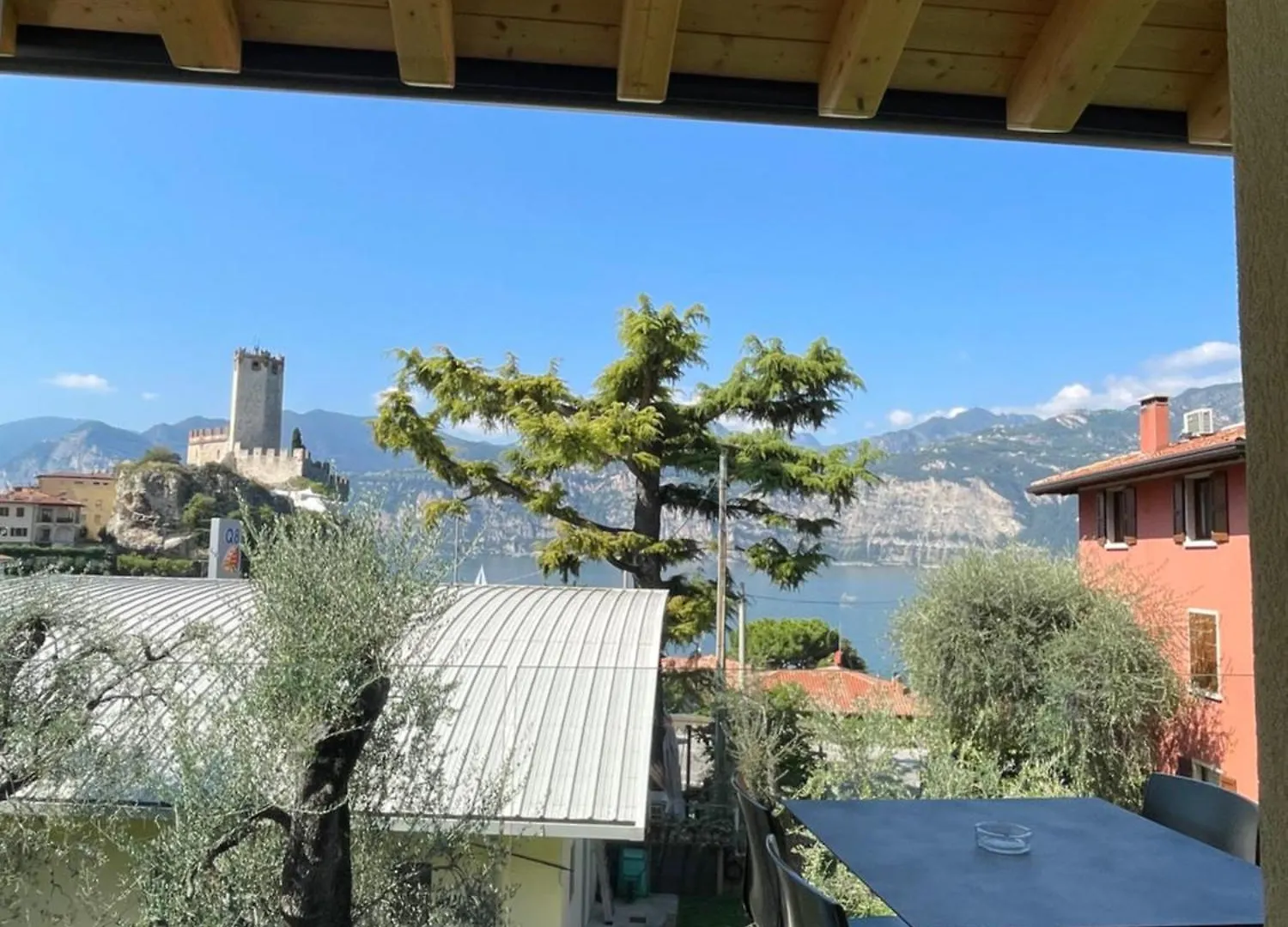 Casa Guarnati Lake View Apartments Malcesine