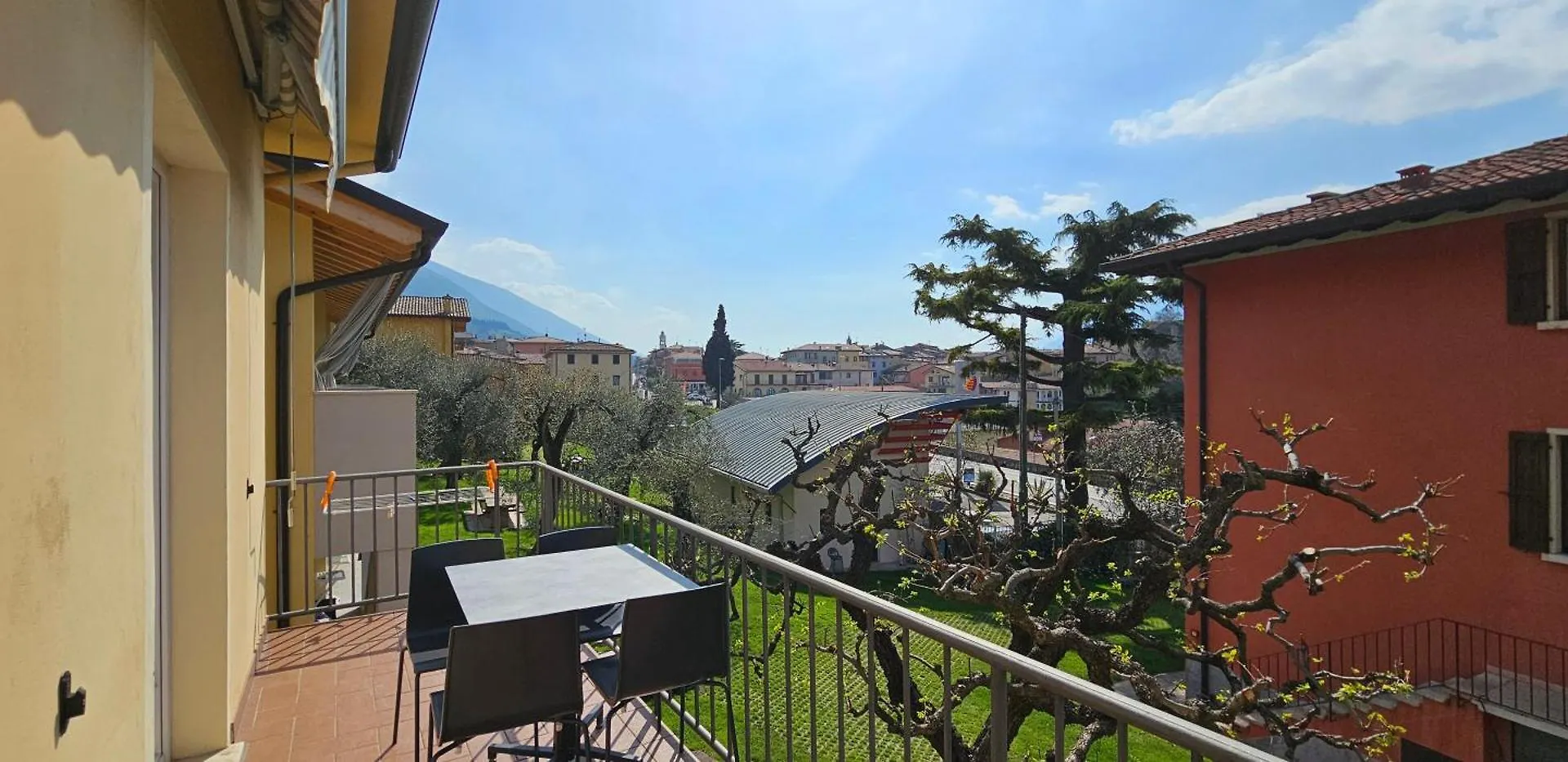 Casa Guarnati Lake View Apartments Malcesine