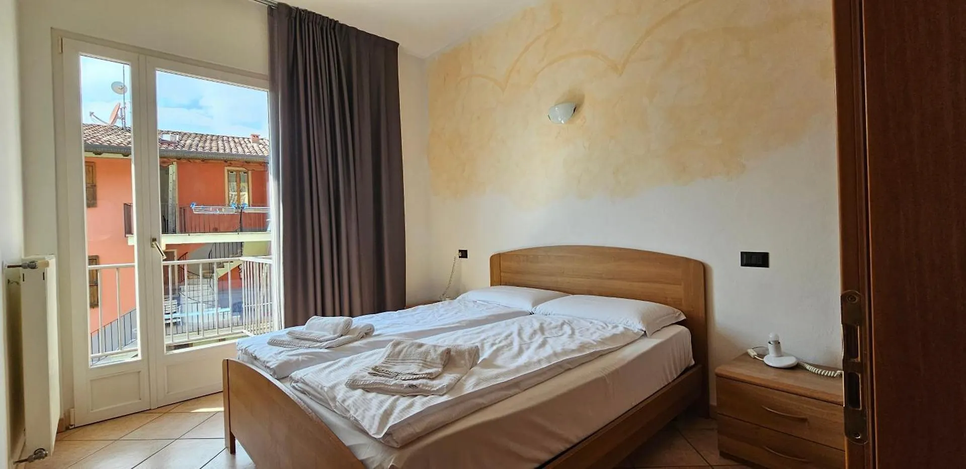 Casa Guarnati Lake View Apartments Malcesine
