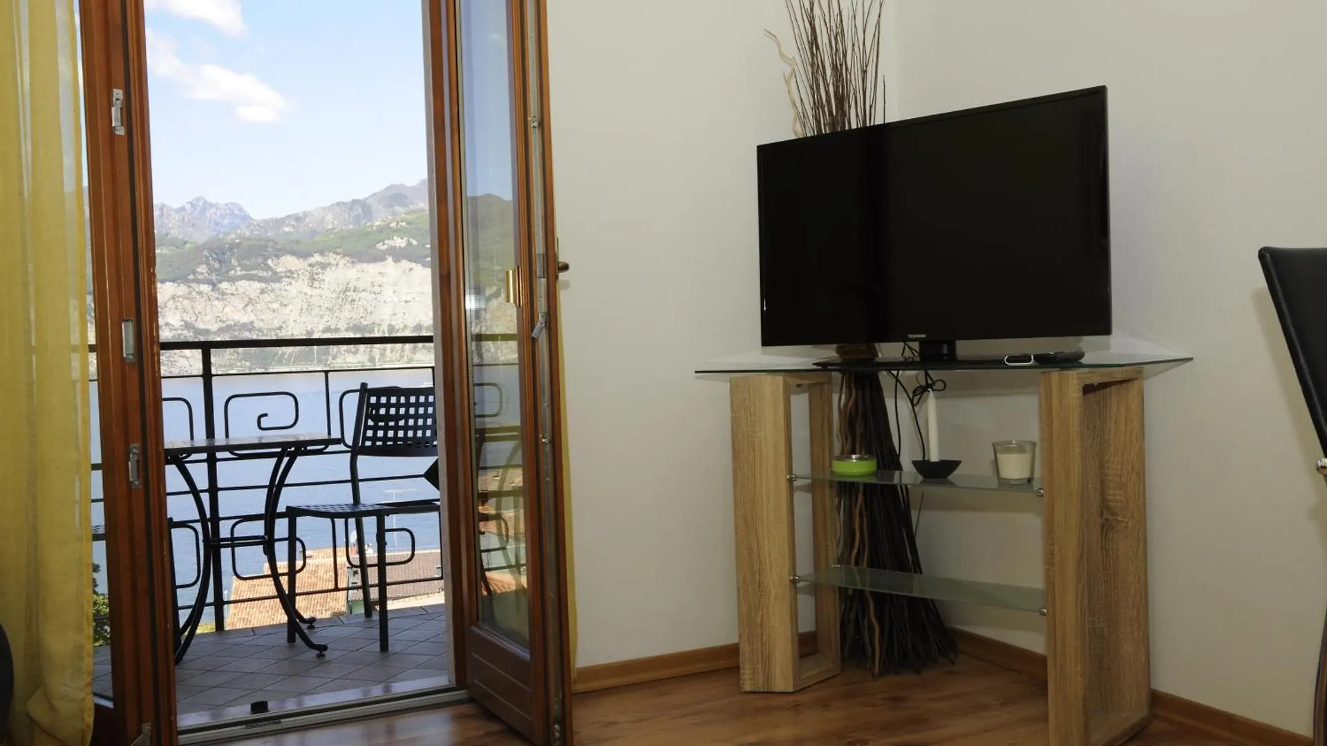 Casa Guarnati Lake View Apartments Malcesine