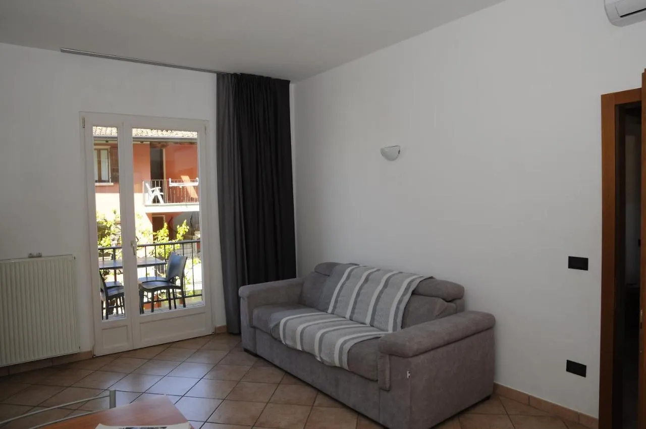 Casa Guarnati Lake View Apartments Malcesine